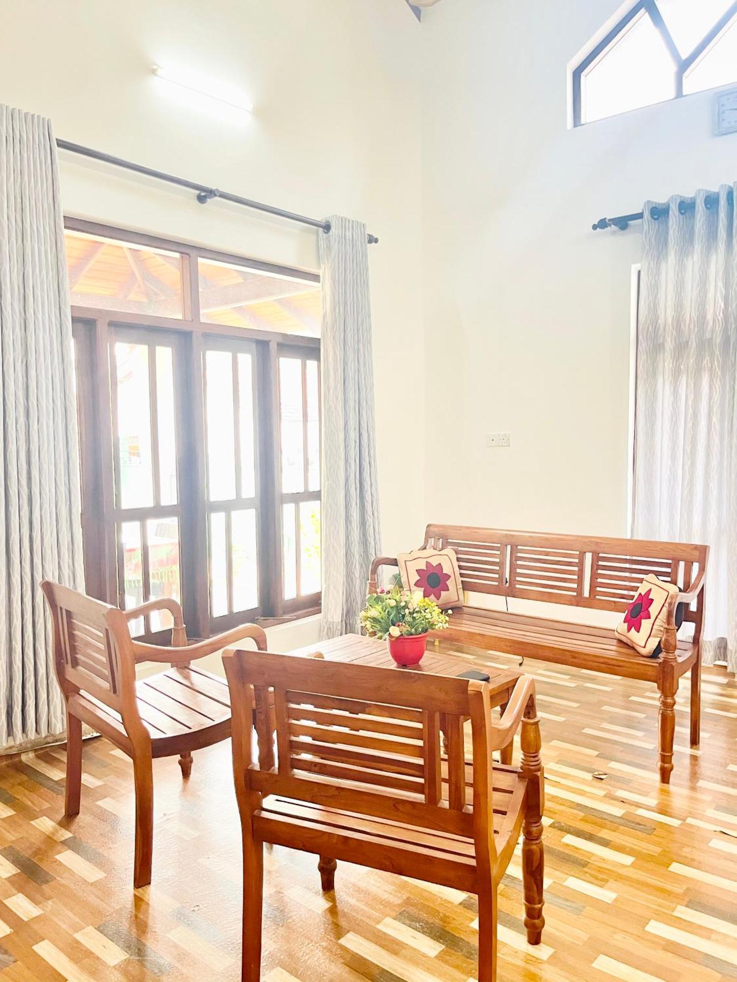 نيجومبو Sebastian Family Villa المظهر الخارجي الصورة