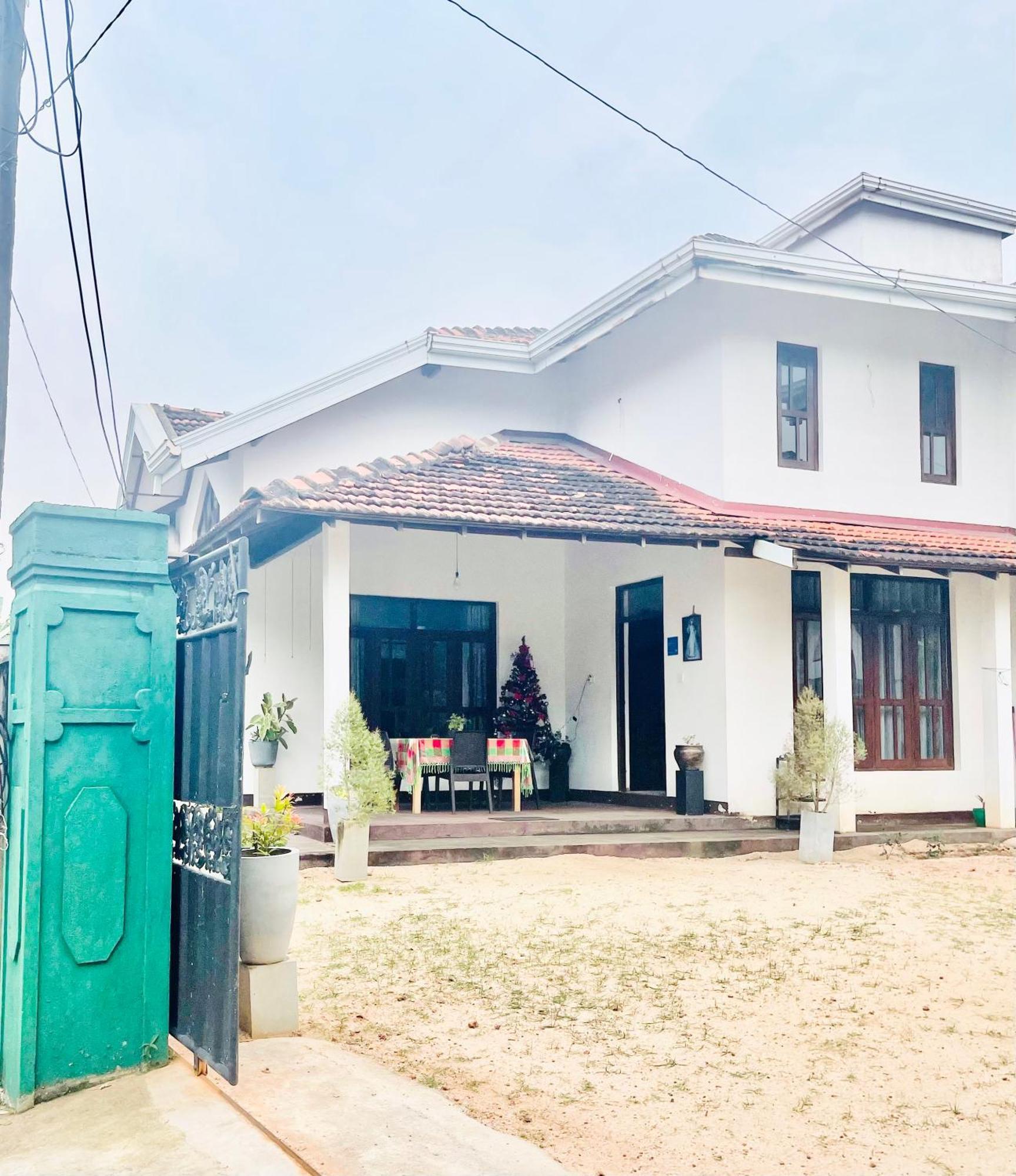 نيجومبو Sebastian Family Villa المظهر الخارجي الصورة